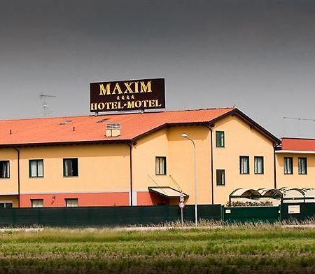 Hotel Maxim Anzola dell'Emilia Buitenkant foto