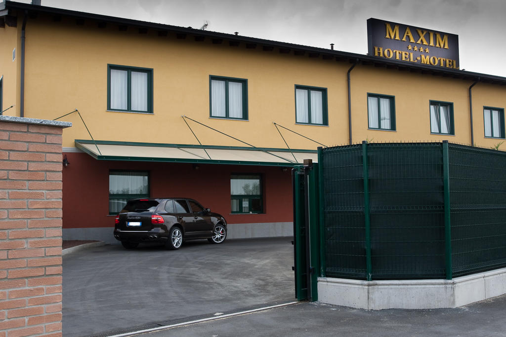 Hotel Maxim Anzola dell'Emilia Buitenkant foto