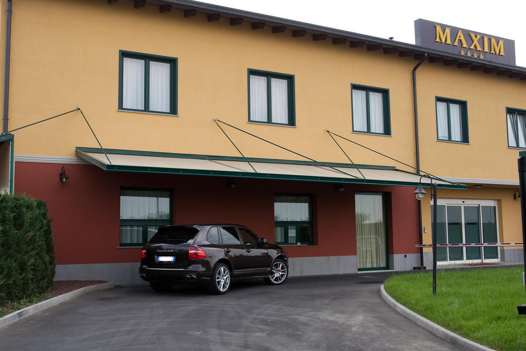 Hotel Maxim Anzola dell'Emilia Buitenkant foto